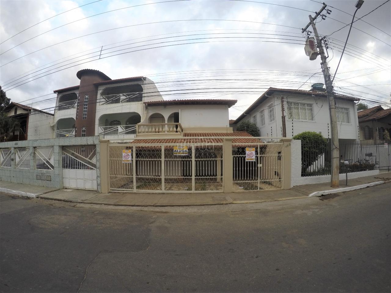 Casa para aluguel 6 quartos 1 suíte 2 vagas Centro Governador