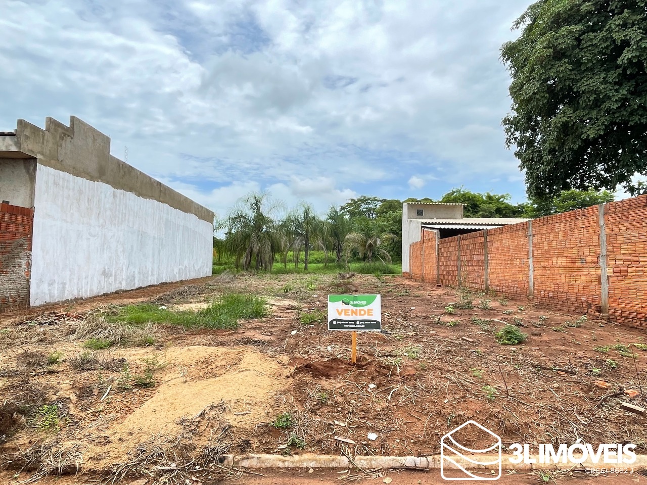 Terreno à venda no Bosque das Araras: 