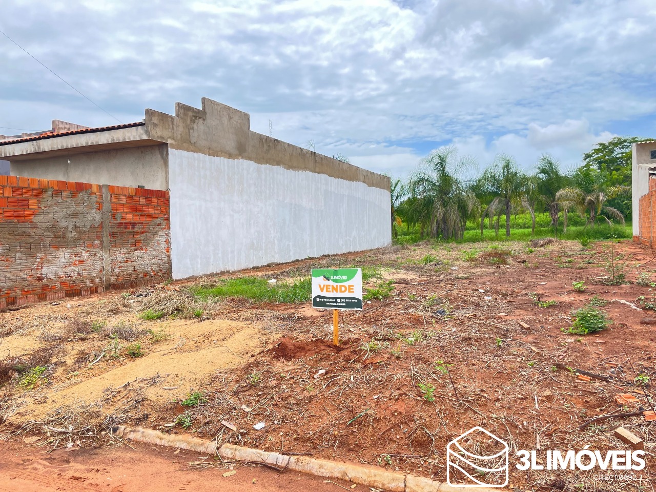 Terreno à venda no Bosque das Araras: 