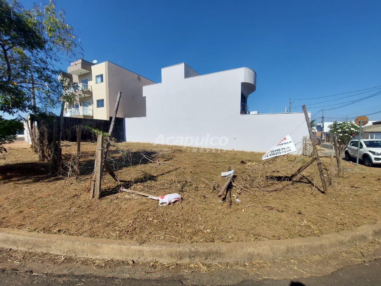 Casa para Venda - Americana / SP no bairro Parque Liberdade, 2 dormitórios,  sendo 1 suíte, 1 banheiro, 3 vagas de garagem, área total 150,00 m², área  construída 180,00 m²