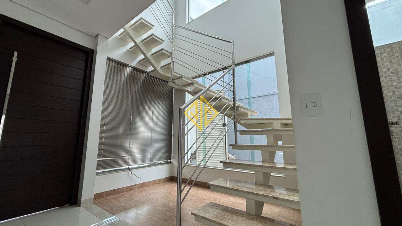 Sobrado à venda no Condomínio São Paulo: 