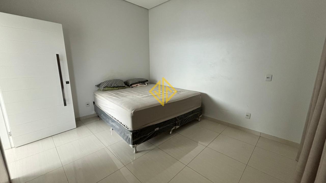 Sobrado à venda no Condomínio São Paulo: 