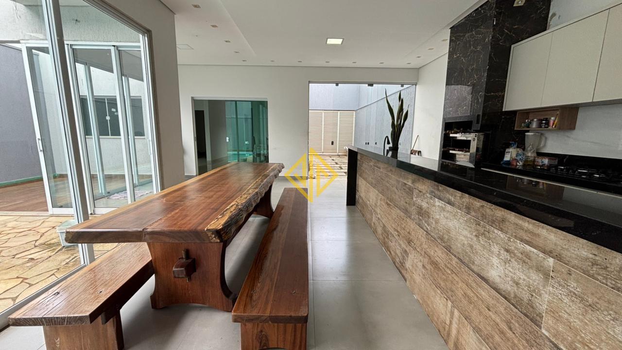 Sobrado à venda no Condomínio São Paulo: 