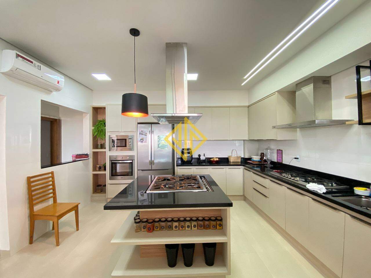 Sobrado à venda no Condomínio São Paulo: 