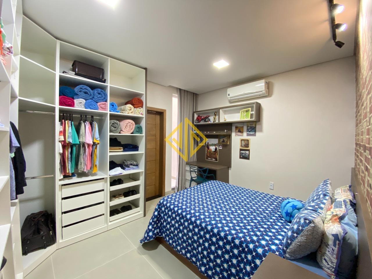 Sobrado à venda no Condomínio São Paulo: 