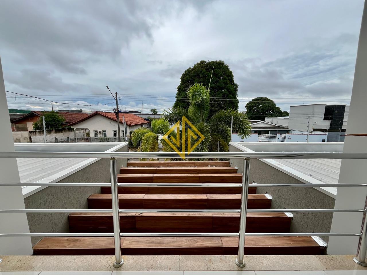 Sobrado à venda no Setor 03: