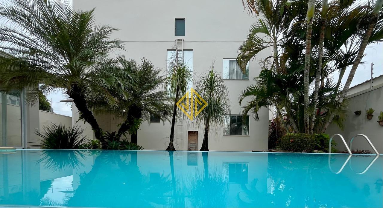 Sobrado à venda no Setor 03: