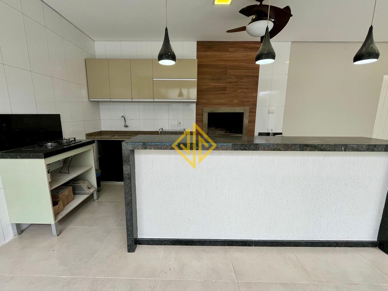 Sobrado à venda no Setor 03: