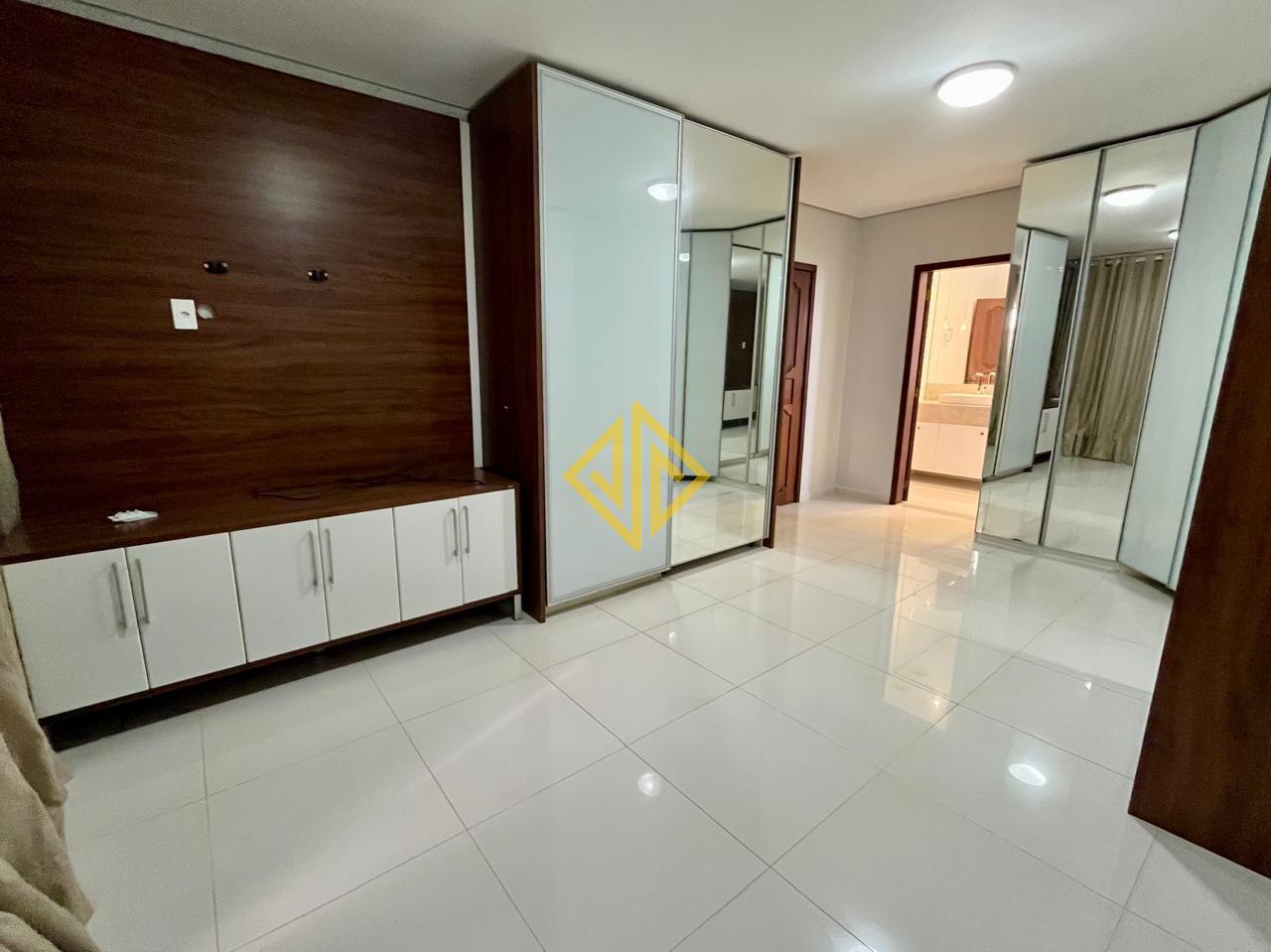 Sobrado à venda no Setor 03: