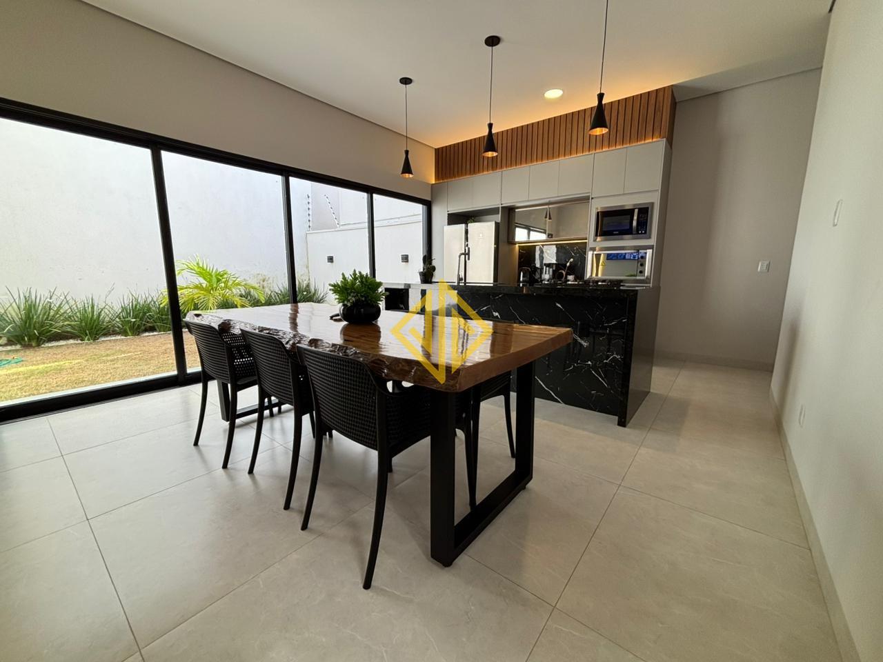 Casa à venda no Jardim Paraná: