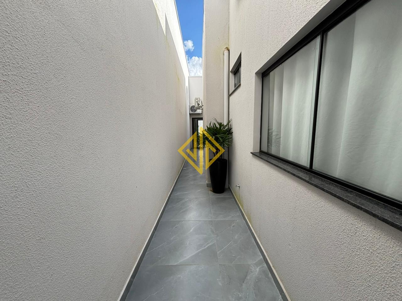 Casa à venda no Jardim Paraná: