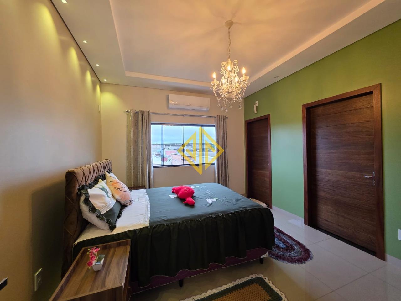 Sobrado à venda no Setor 06: