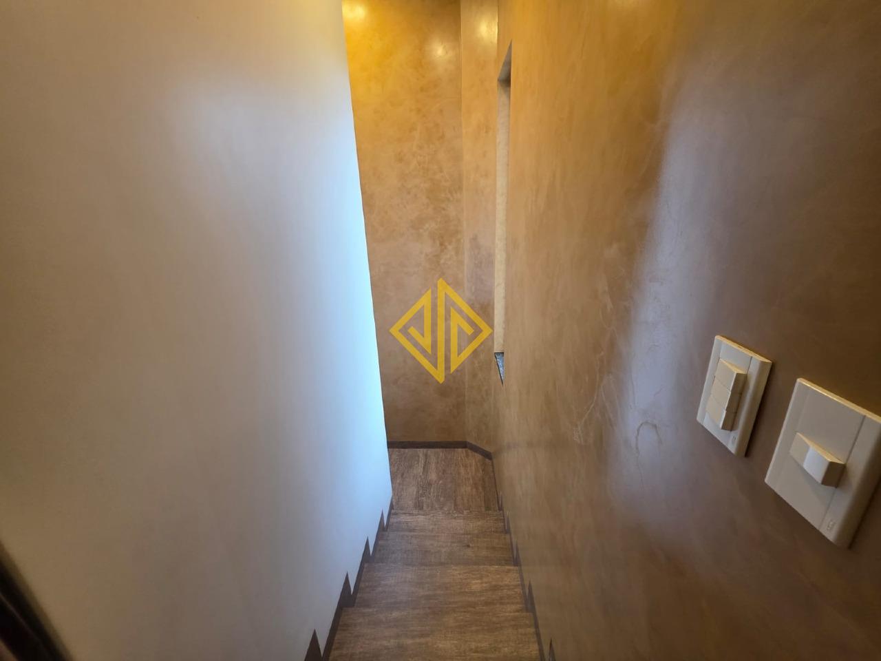 Sobrado à venda no Setor 06: