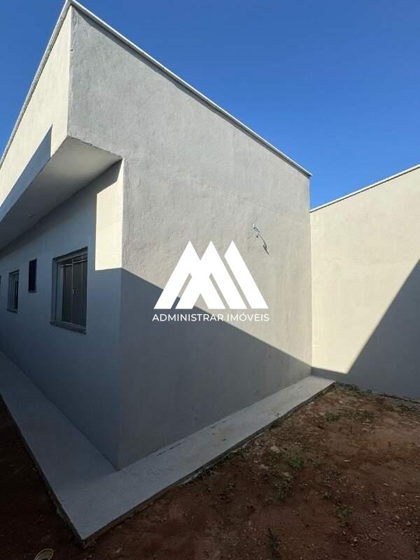 Casa à venda no Godofredo Gonçalves: 