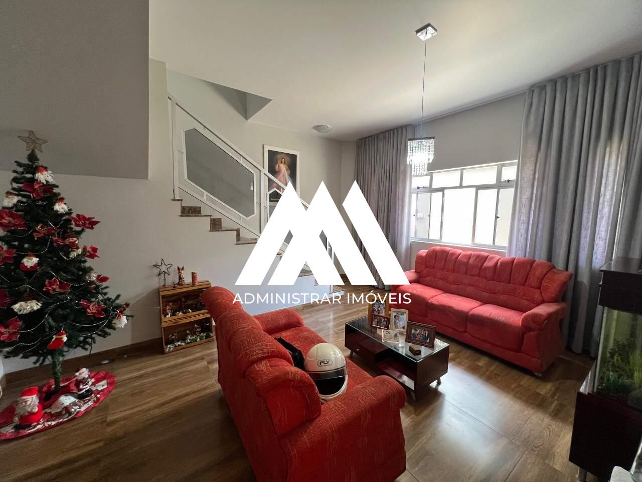 Casa à venda no Centro: 