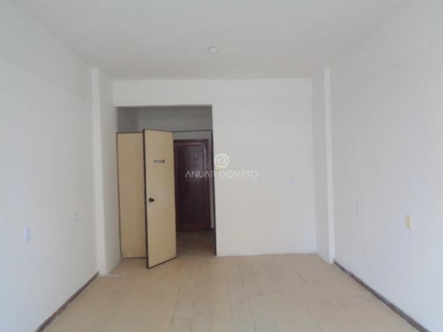 Centro - Sala(s) à venda na Anuar Donato : Sala Centro