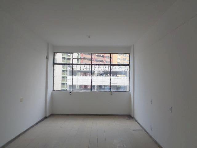 Centro - Sala(s) à venda na Anuar Donato : Sala Centro