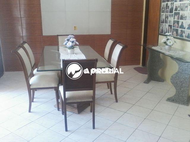 Casa para aluguel no Sabiaguaba: