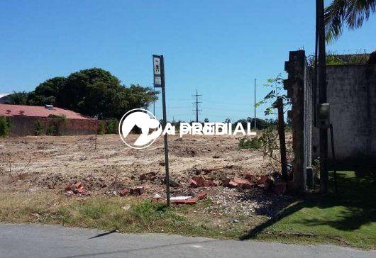 Lote à venda no Cajazeiras: