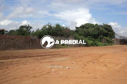 Lote à venda no Cajazeiras: