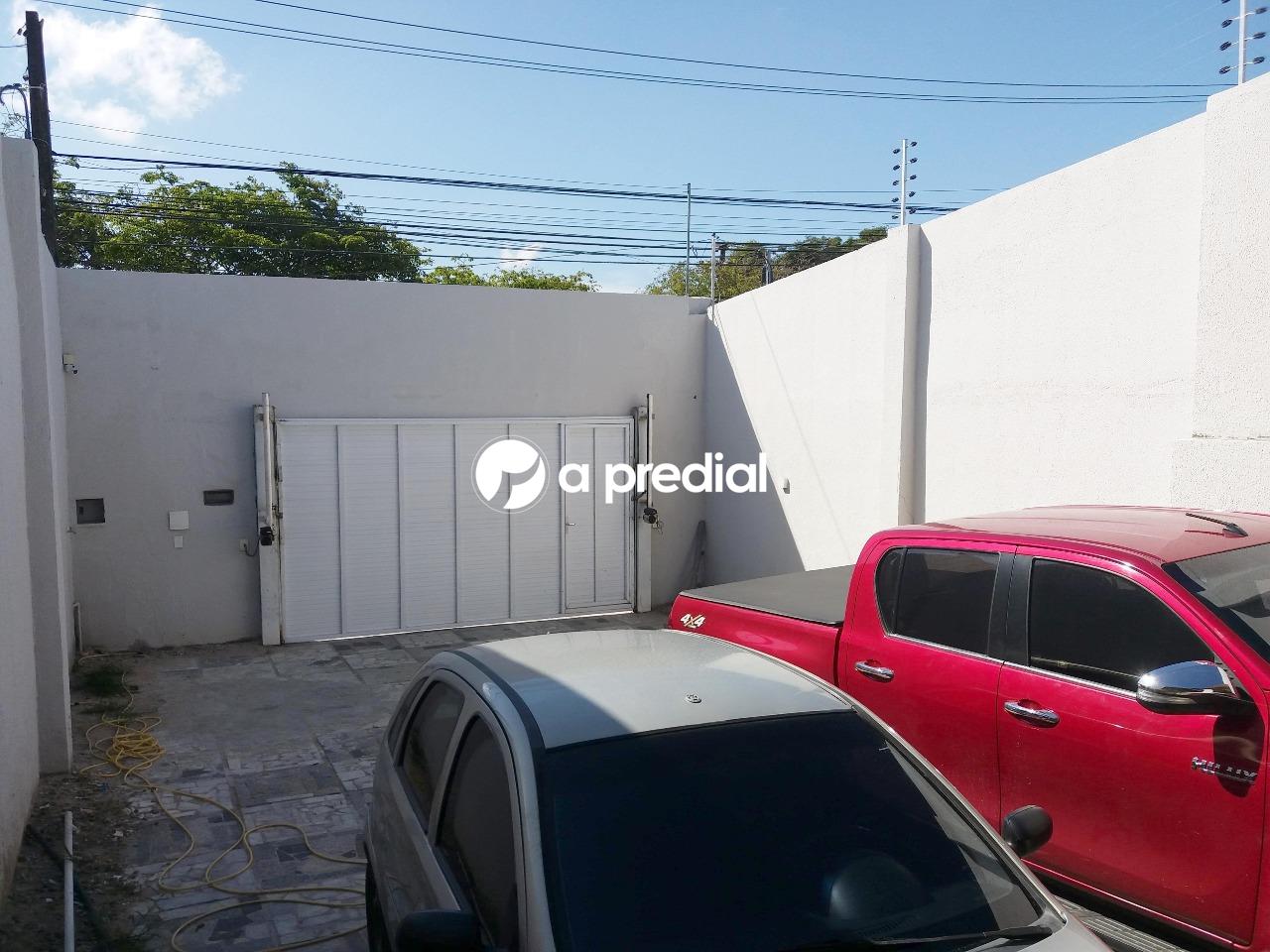 Casa para aluguel no Maraponga: garagem Casa Maraponga