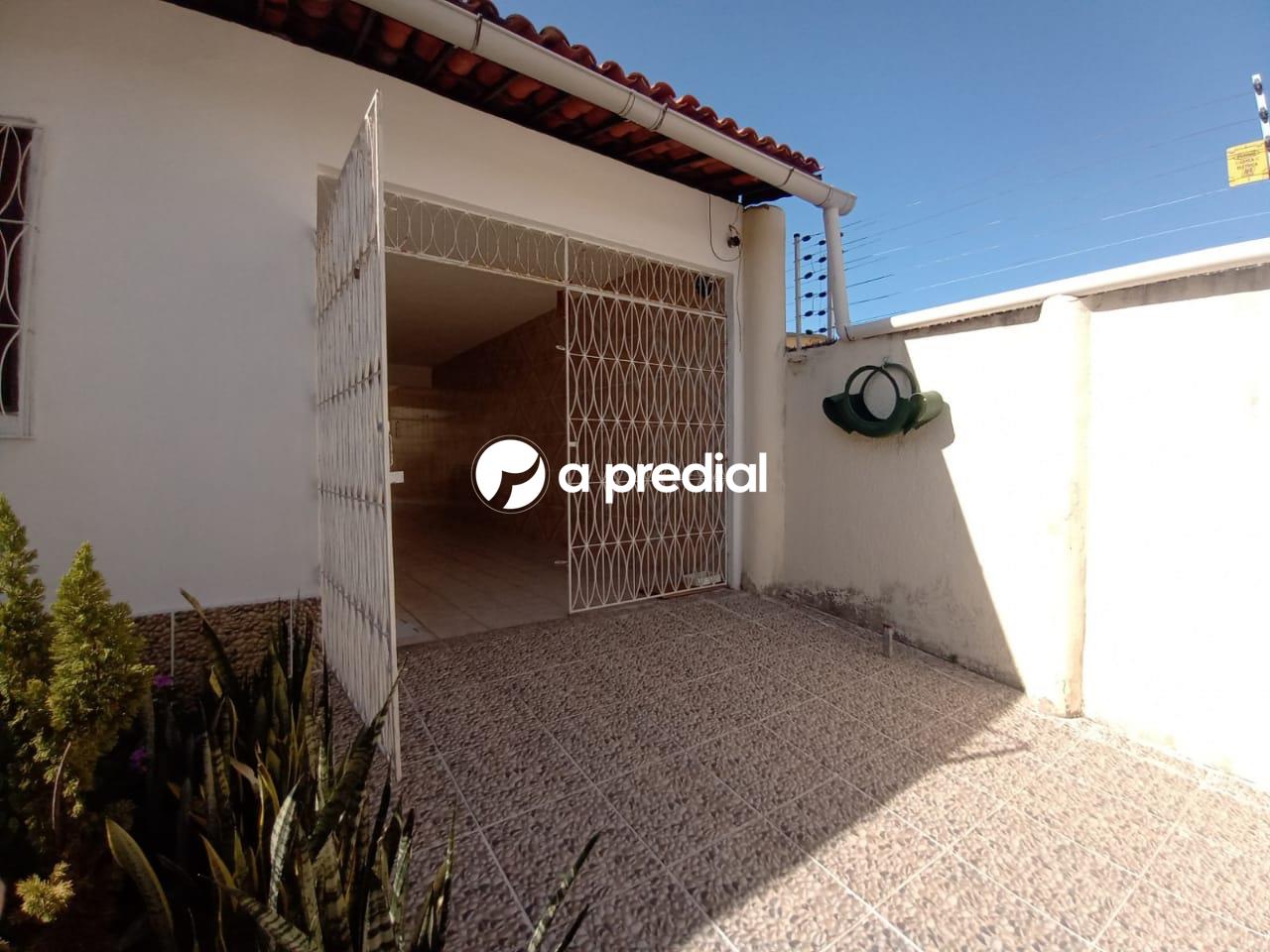 Casa para aluguel no São Gerardo: garagem/varanda Casa São Gerardo
