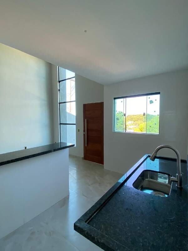 Casa à venda no Loteamento Extensão do Serramar: 