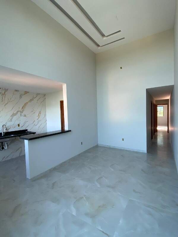 Casa à venda no Loteamento Extensão do Serramar: 