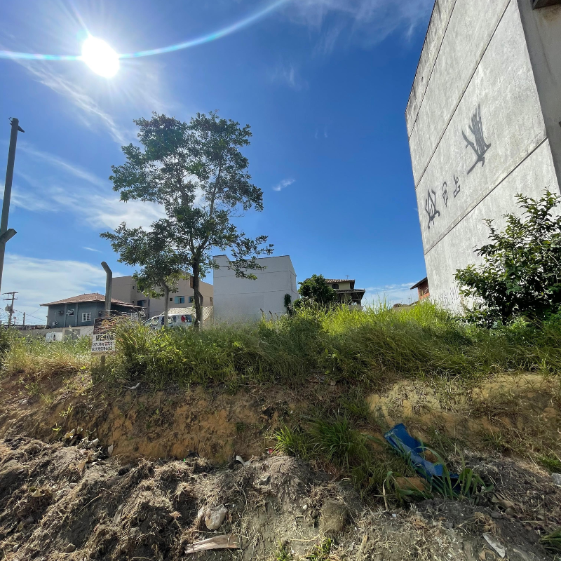 Terreno à venda no Riviera Fluminense: 