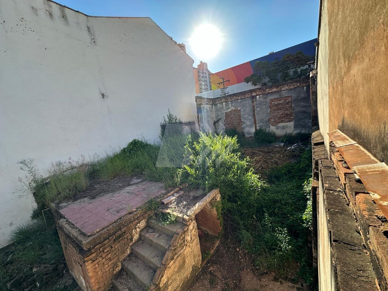 Terreno à venda no Centro: 