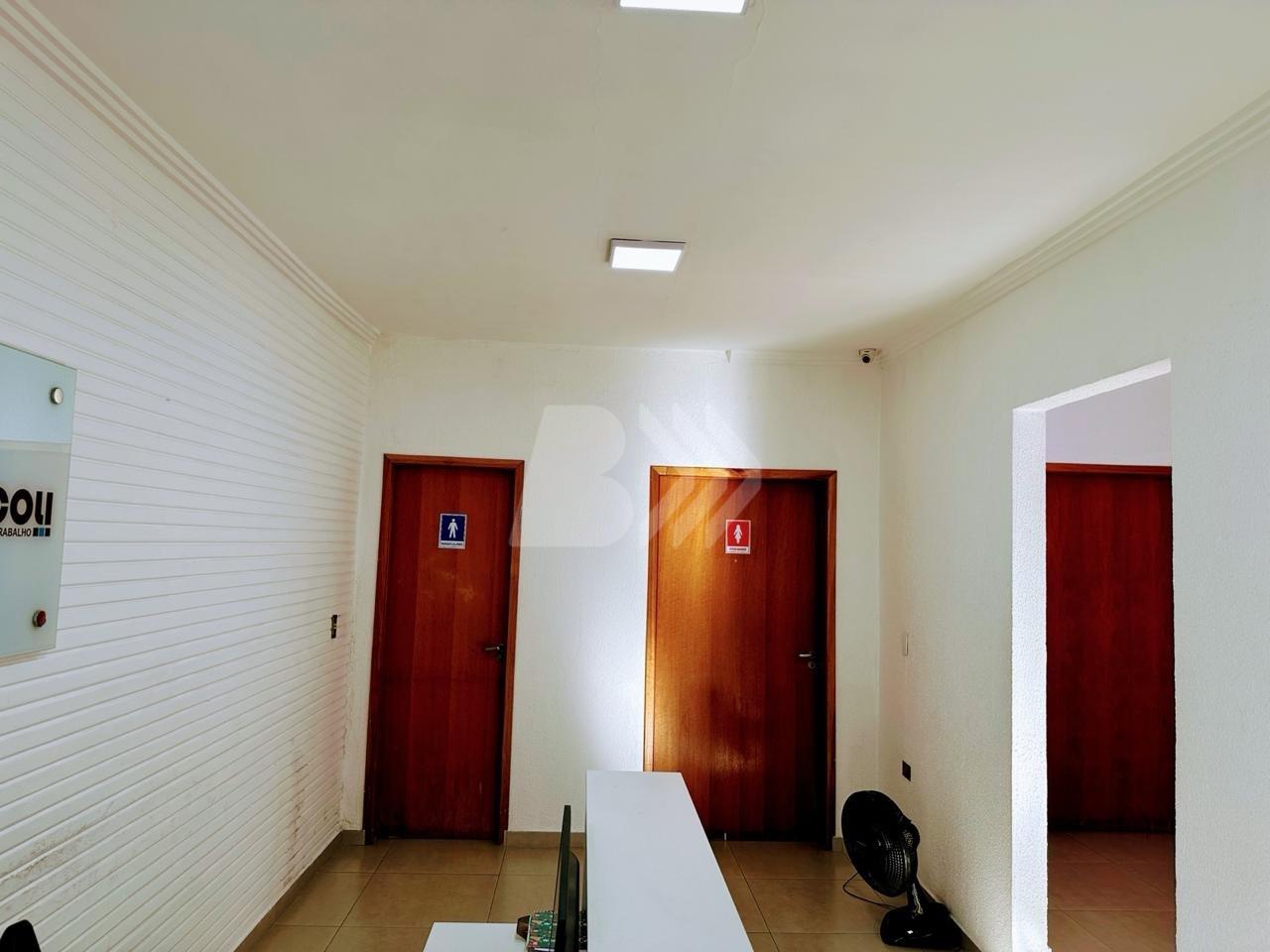 Predio Comercial à venda no Centro: 