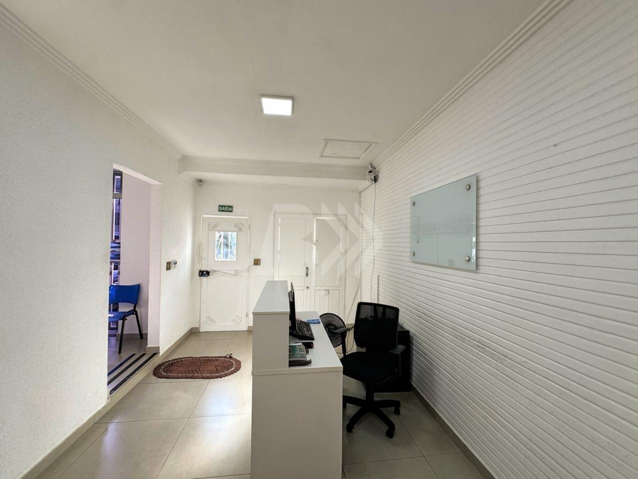 Predio Comercial à venda no Centro: 