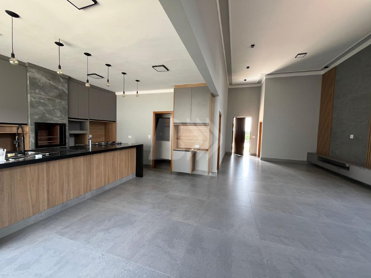 Casa de Condomínio para aluguel no Campestre: 