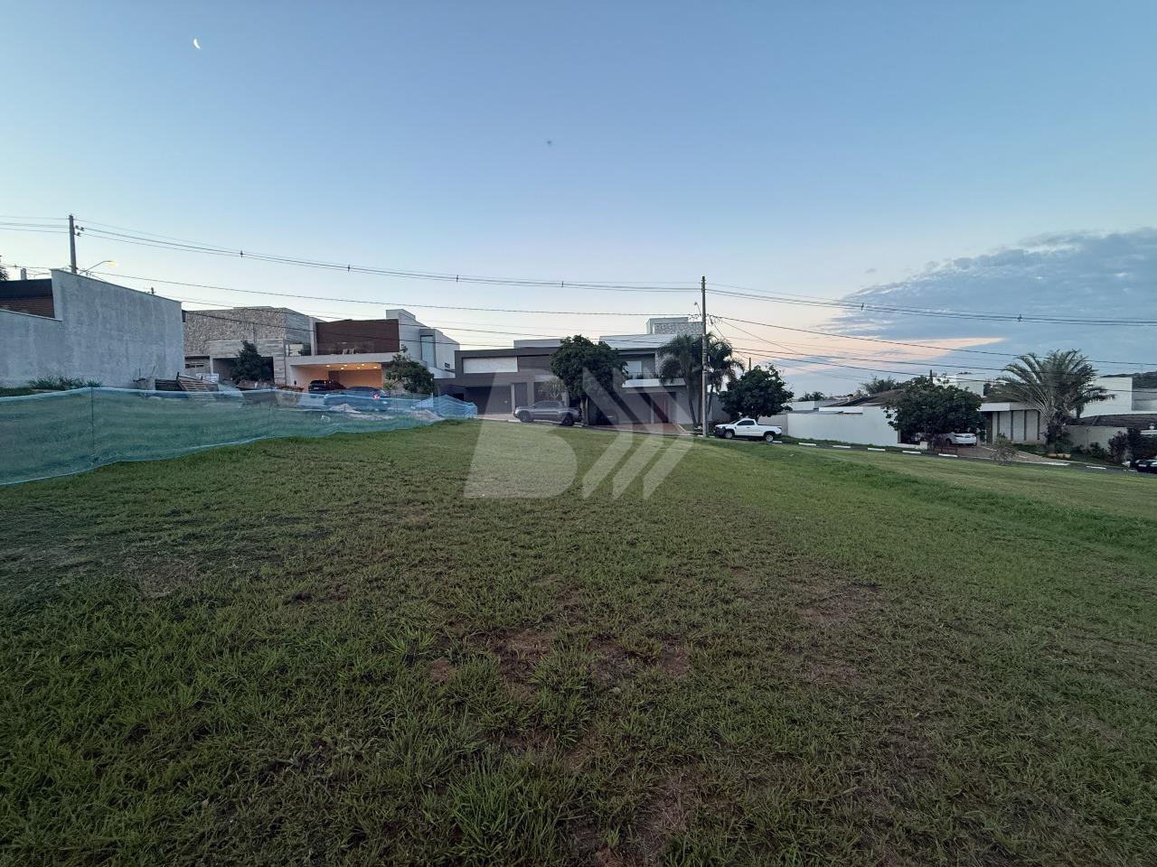 Terreno em Condomínio à venda no Ondas: 