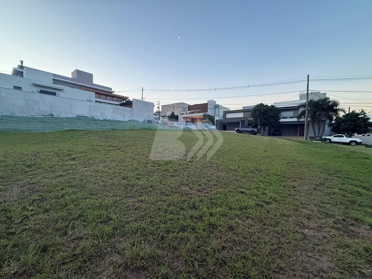 Terreno em Condomínio à venda no Ondas: 