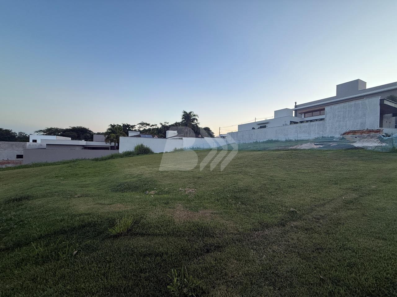 Terreno em Condomínio à venda no Ondas: 