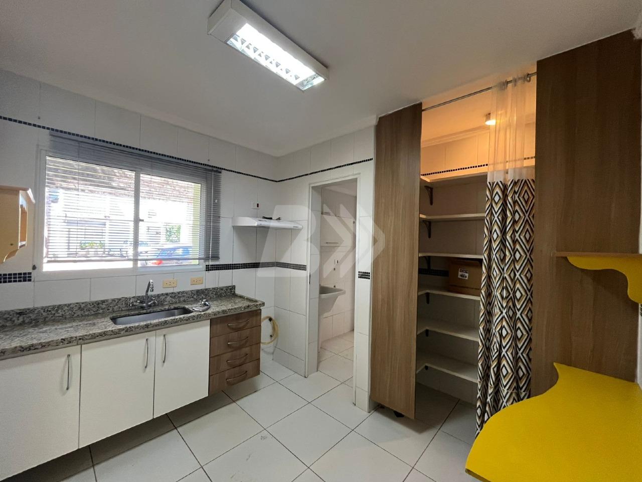 Casa de Condomínio para aluguel no Campestre: 