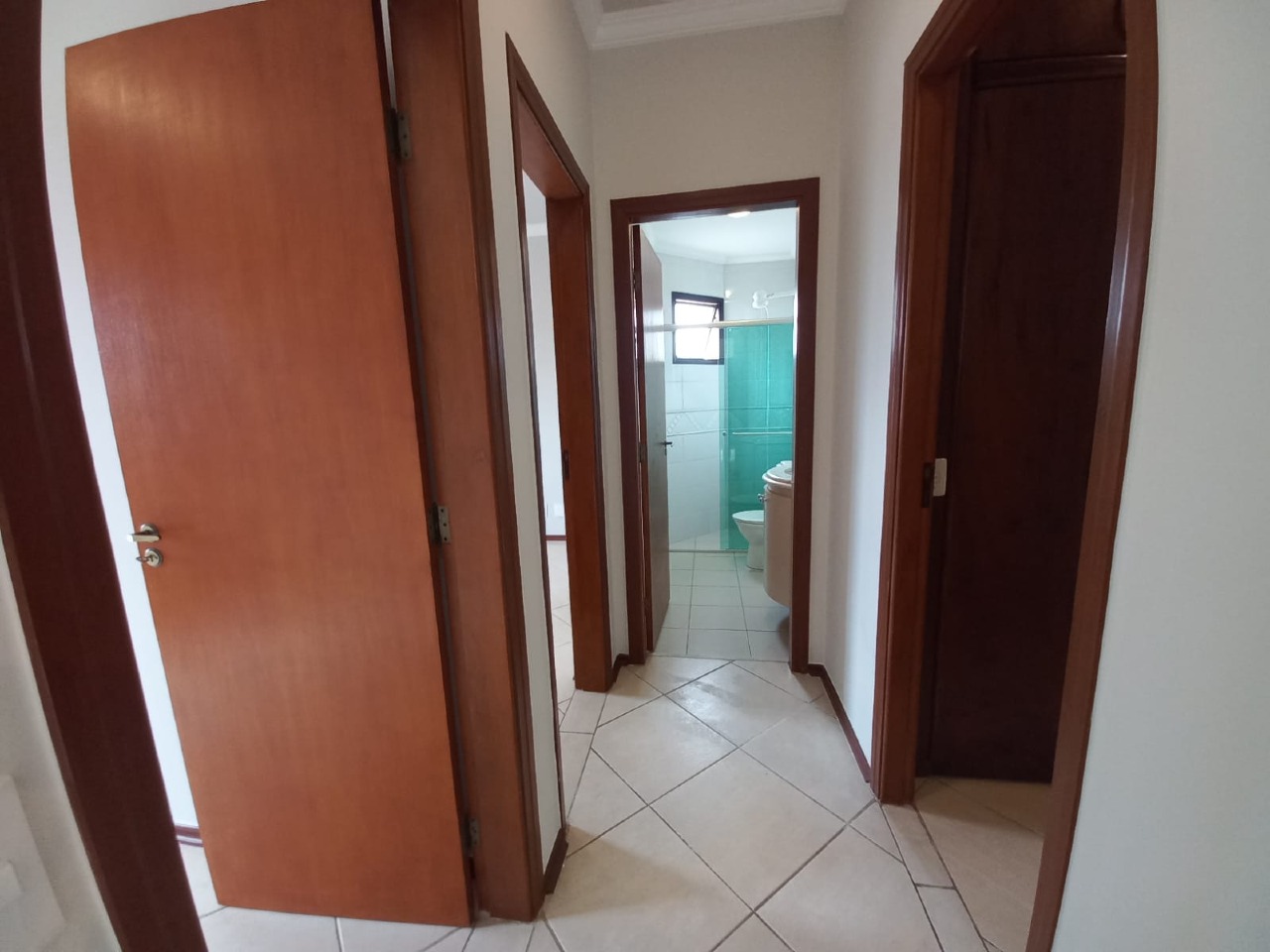 Apartamento à venda no bairro CENTROIndaiatuba: Corredor que liga os quartos