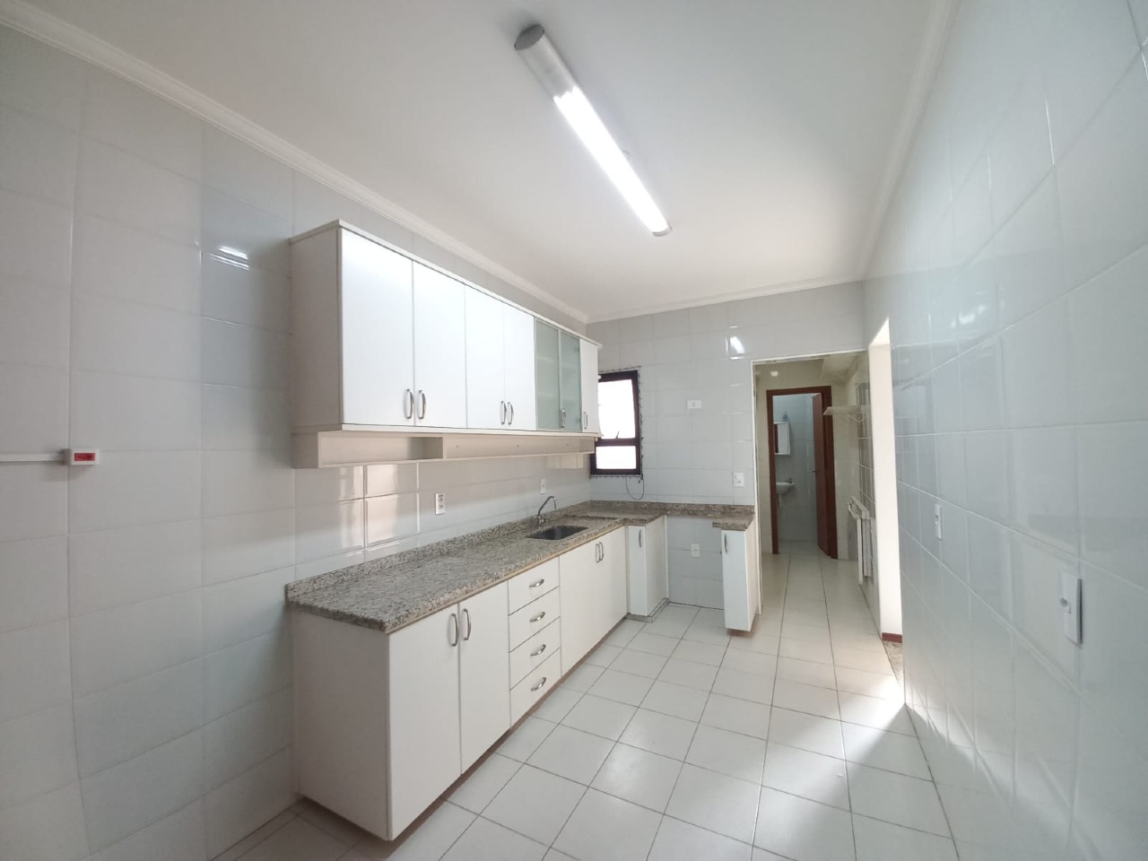 Apartamento à venda no bairro CENTROIndaiatuba: Cozinha