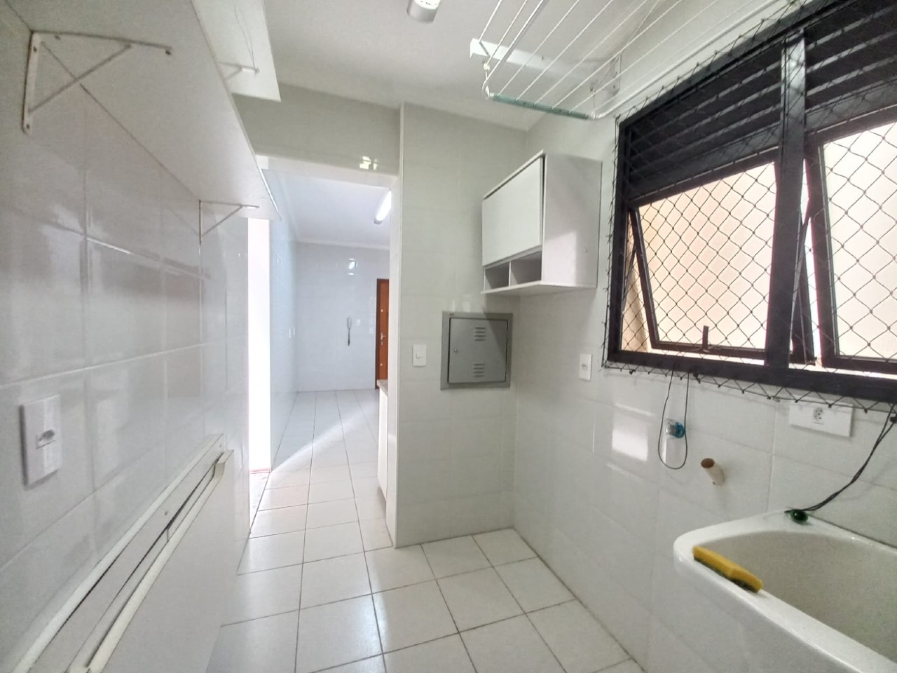 Apartamento à venda no bairro CENTROIndaiatuba: Lavanderia