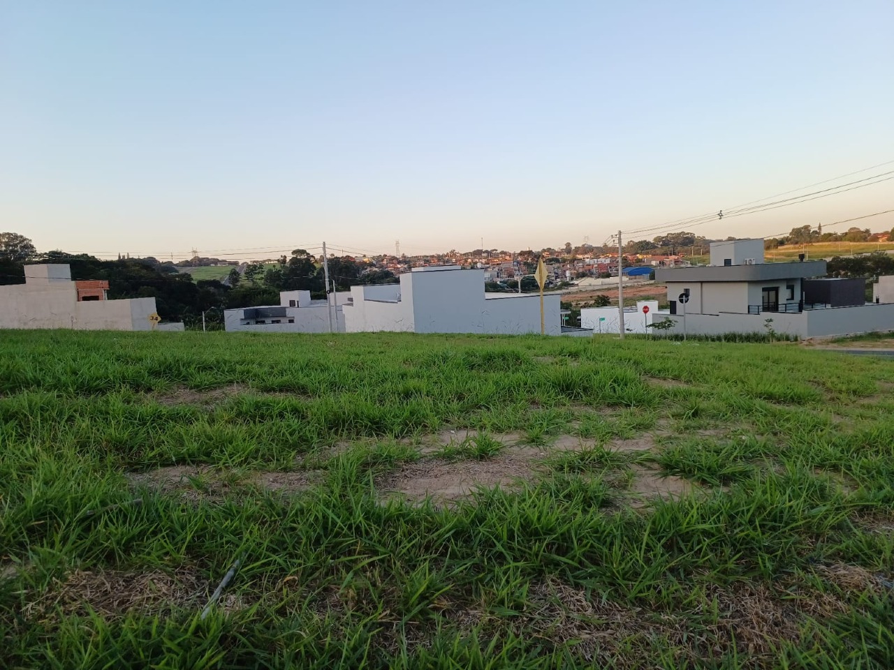 Terreno à venda no bairro LOTEAMENTO PARK GRAN RESERVEIndaiatuba: 