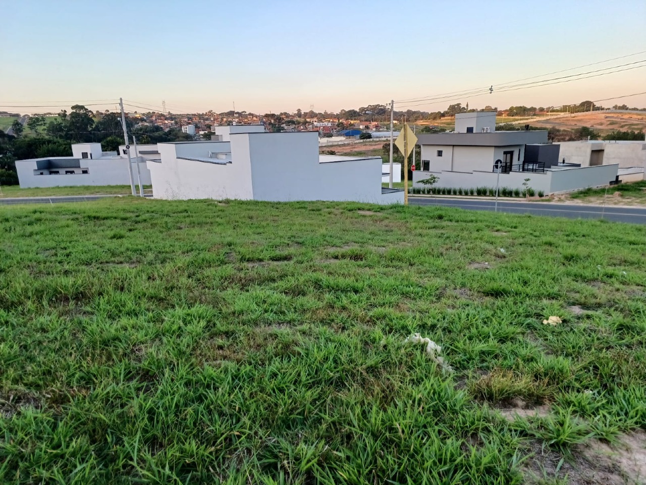 Terreno à venda no bairro LOTEAMENTO PARK GRAN RESERVEIndaiatuba: 