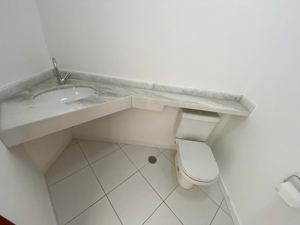 Apartamento para aluguel no bairro CENTROIndaiatuba: Lavabo