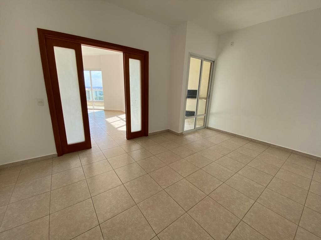 Apartamento para aluguel no bairro CENTROIndaiatuba: Sala de TV 