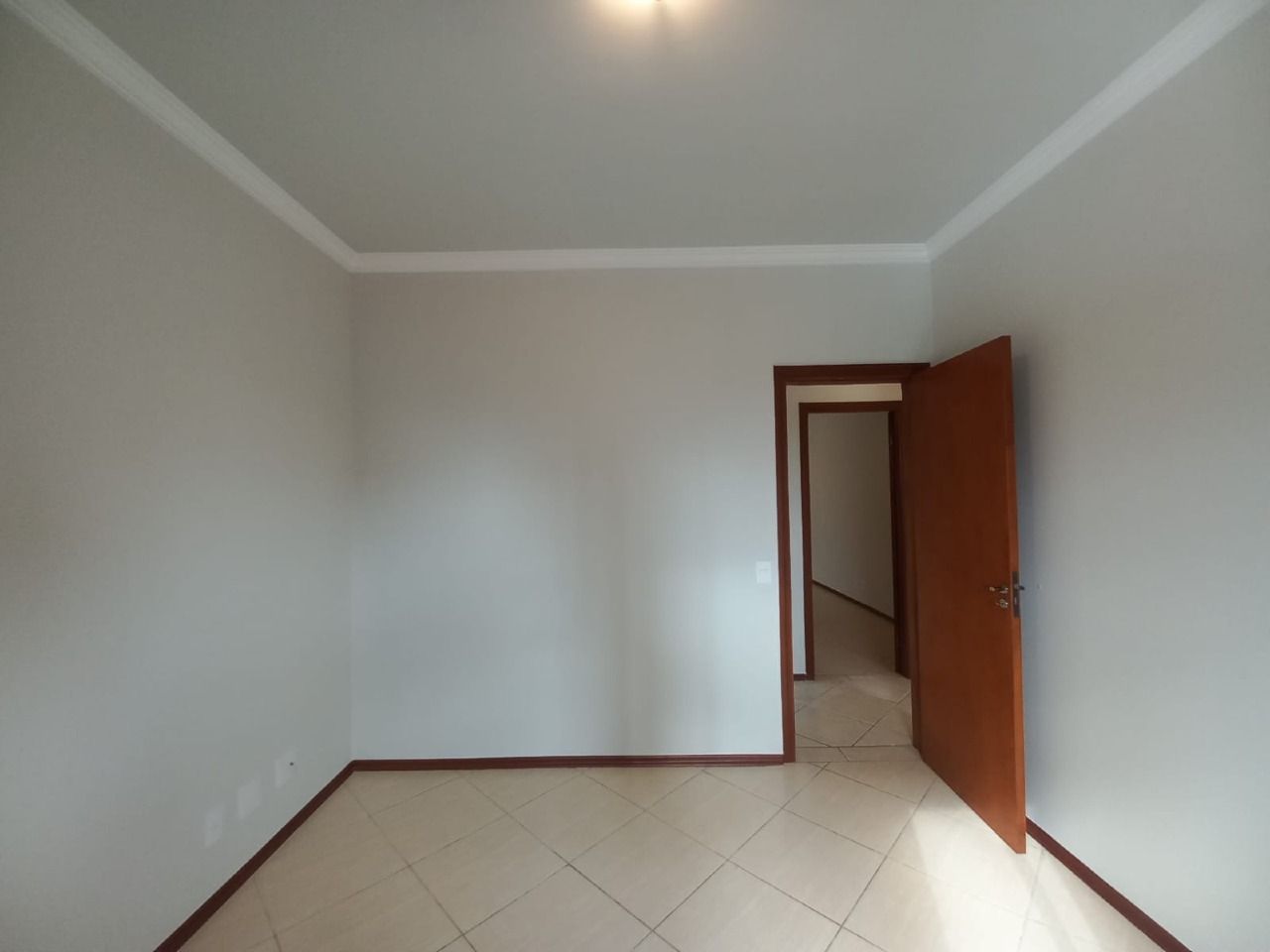 Apartamento para aluguel no bairro CENTROIndaiatuba: Quarto 1 