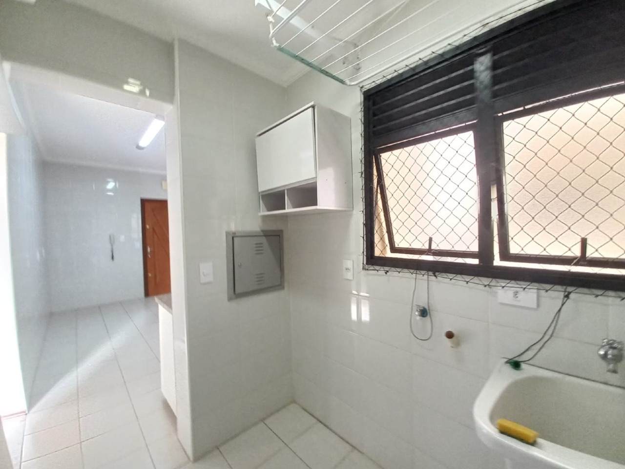 Apartamento para aluguel no bairro CENTROIndaiatuba: Lavanderia