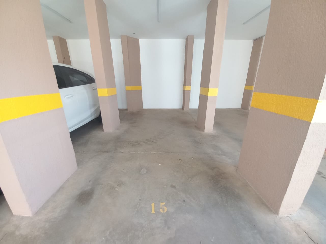 Apartamento para aluguel no bairro JARDIM MOACYR ARRUDAIndaiatuba: Garagem