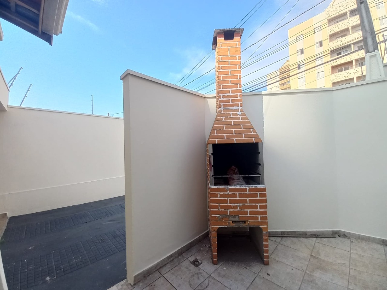 Casa para aluguel no bairro JARDIM POMPEIAIndaiatuba: Quintal