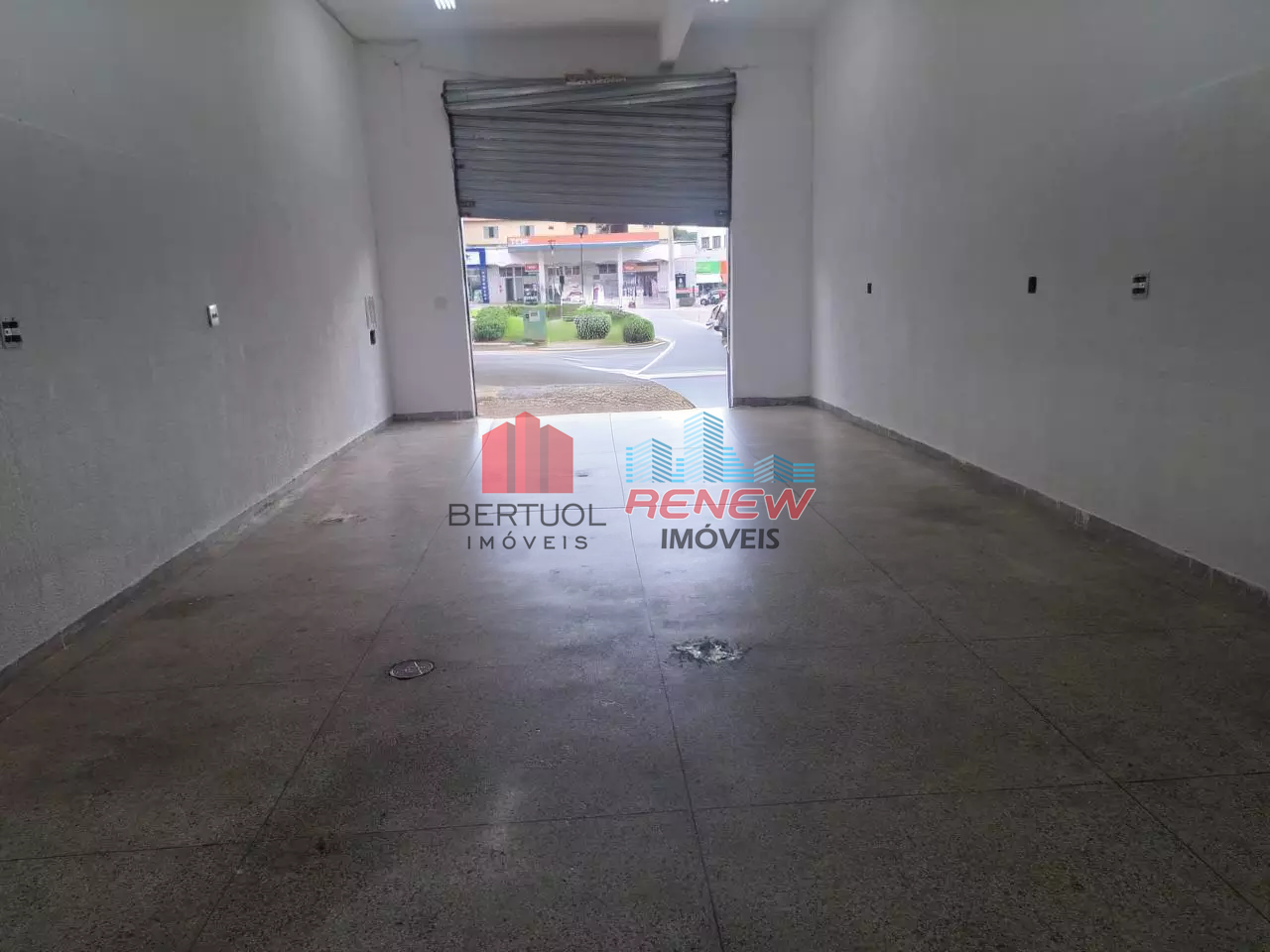 Salão para aluguel Vila Bissoto em Valinhos: 