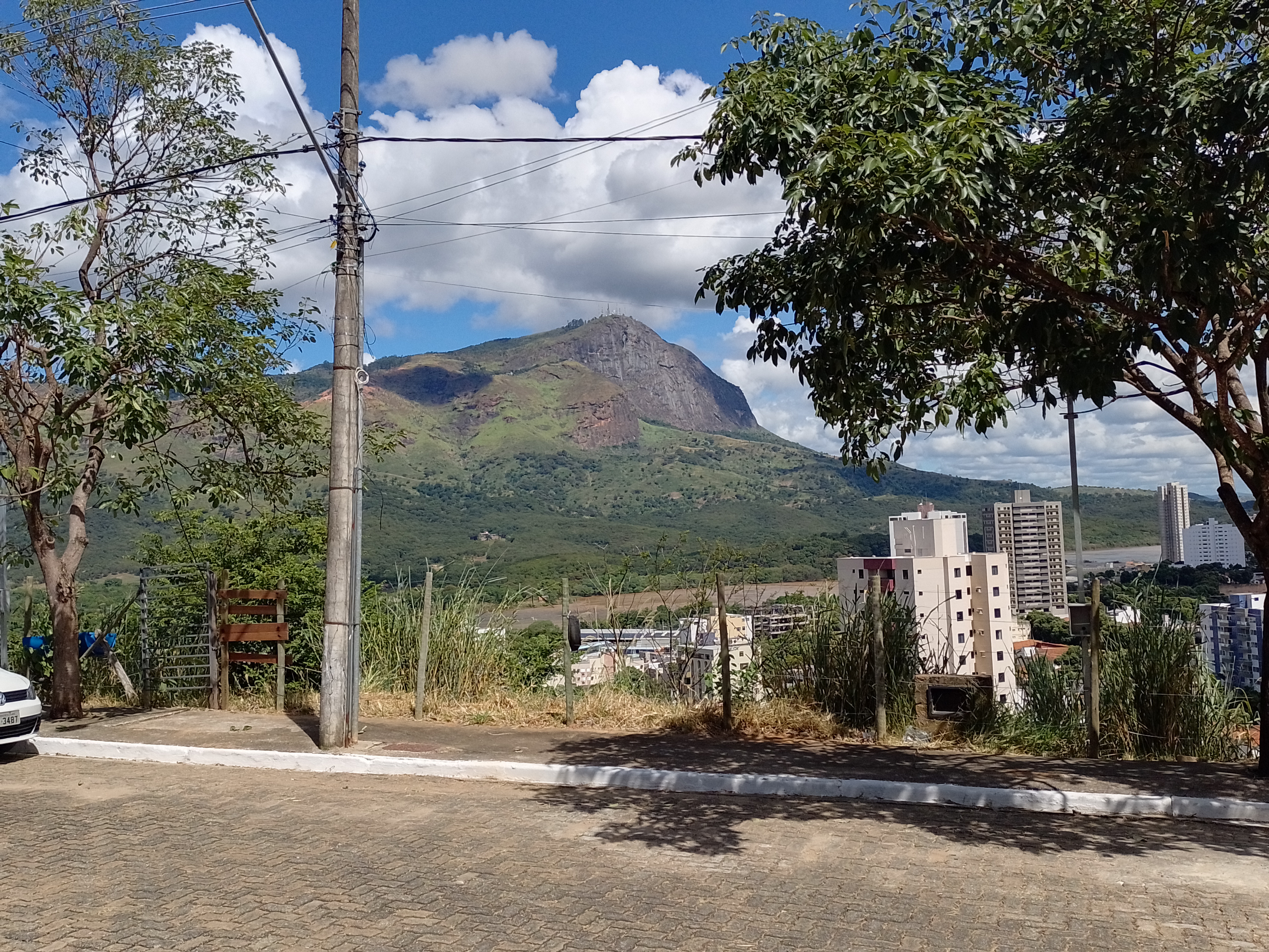 Casa à venda no Tiradentes: IMG_20220325_133807_HDR - Robert Carlos.jpg
